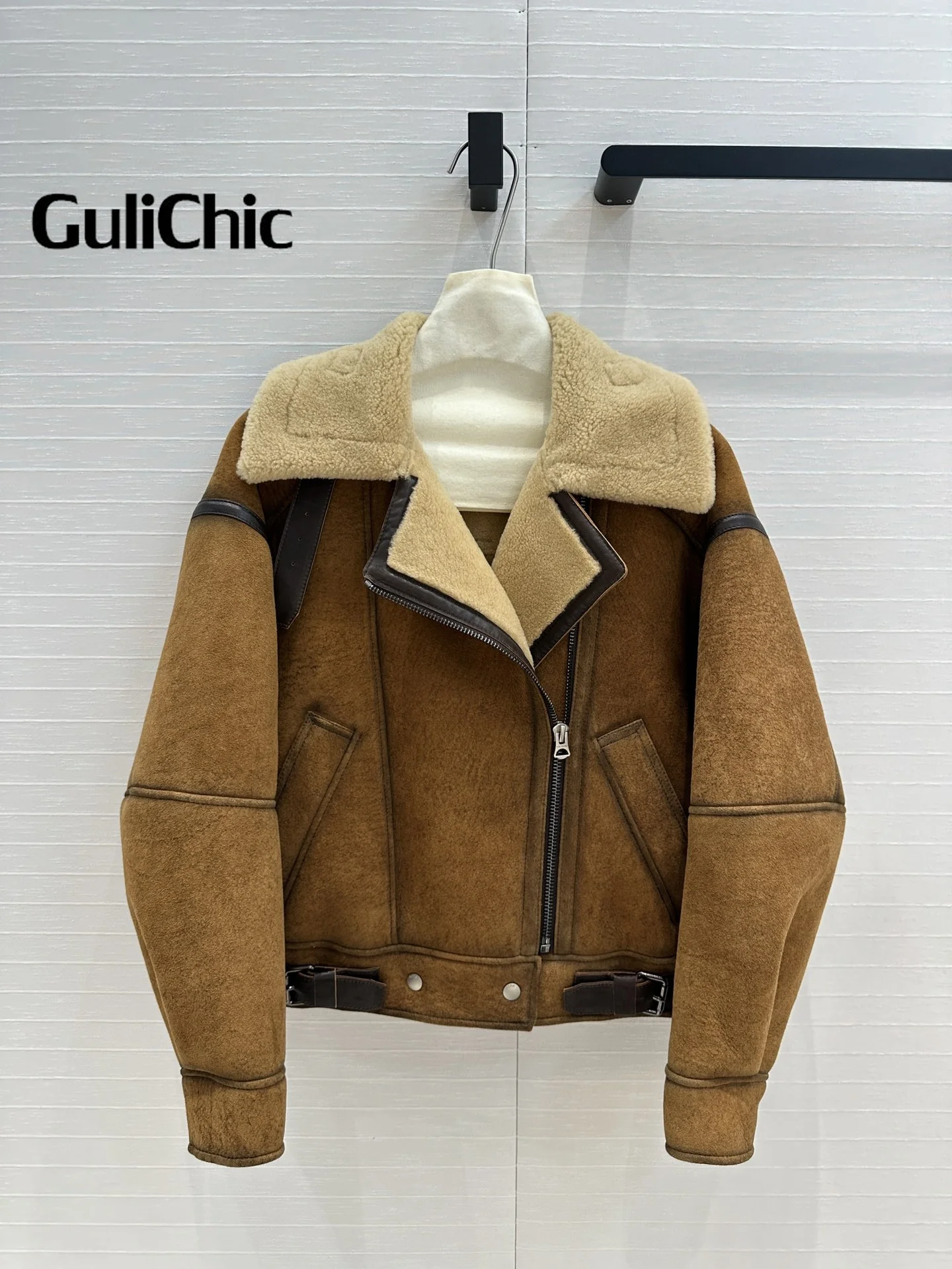 10.12 GuliChic Winter Keep Warm Suede Shearling Coat Women Vintage Genuine Leather Spliced Fur Lapel Warm Zipper Short Jacket