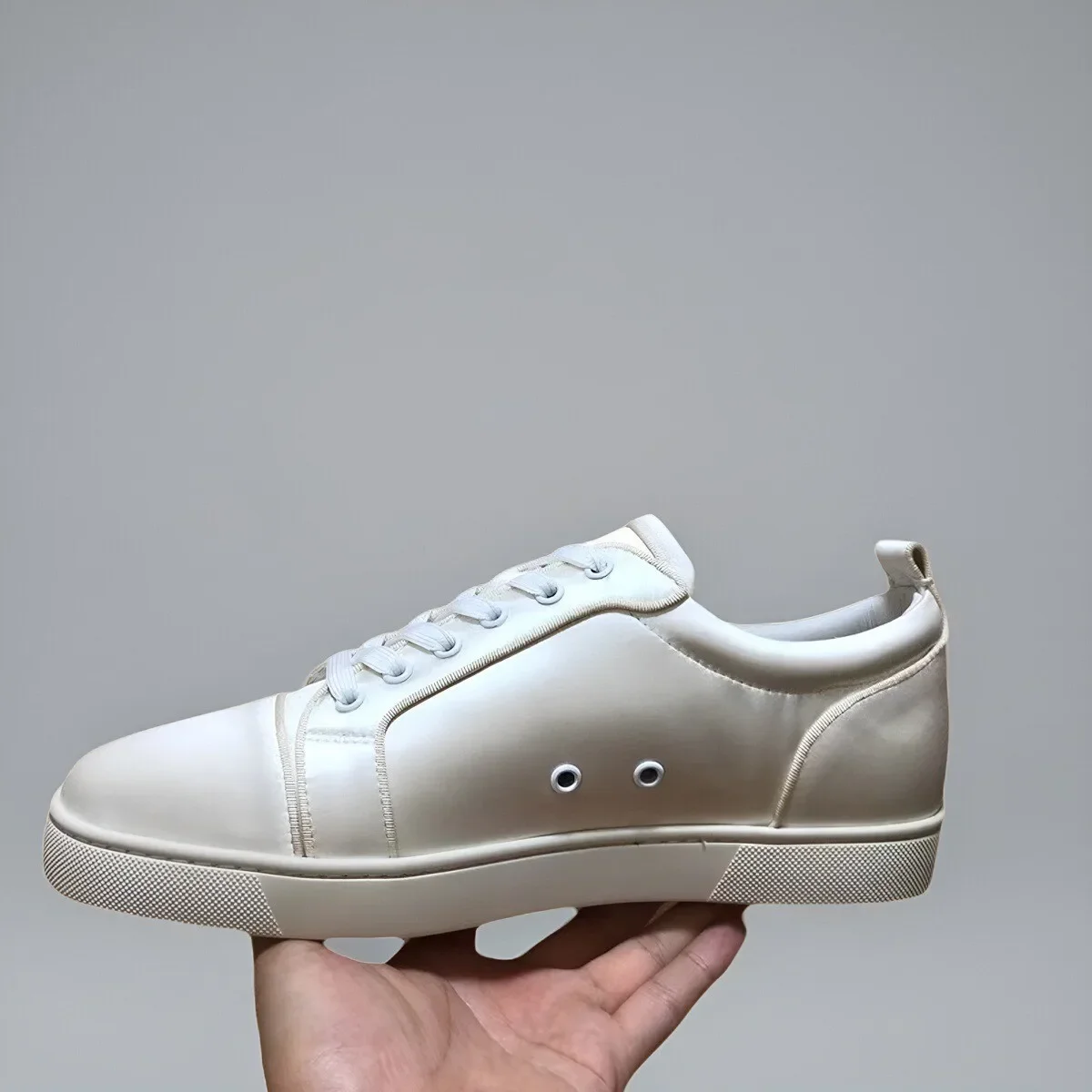 Mode Luxe Merk Lage Top Rode Onderkant Schoenen Voor Mannen Trainers Rijden Spiked Witte Zijde Echt Leer Geen Klinknagels Flats Sneaker