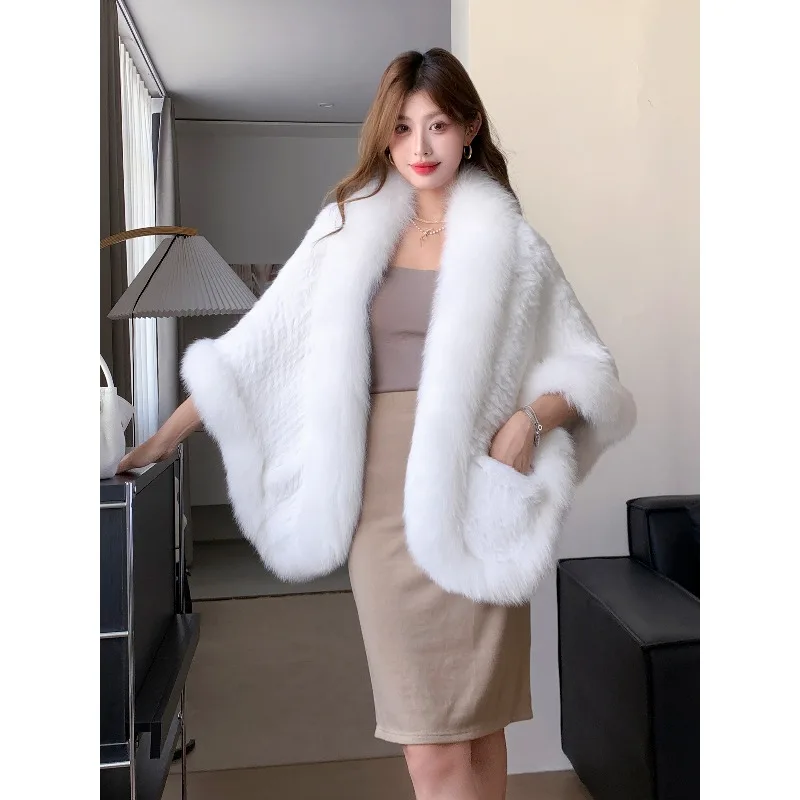 Abrigo de piel de conejo para mujer, chal de piel de conejo, moda cálida para otoño e invierno, temperamento de celebridad, capa con cuello de piel de zorro