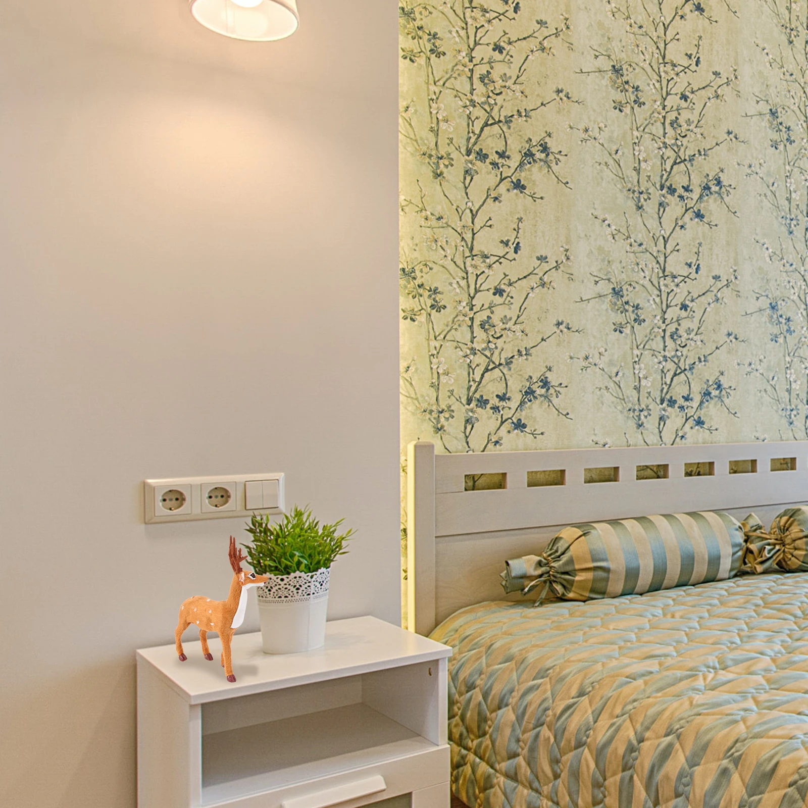 

Christmas Table Deer Ornaments Exquisite Lovely Reindeer Home Decor Festive Gift for Family Friends Deer Desktop Ornament