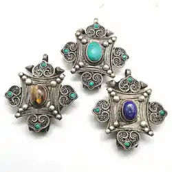 Tibetan Antiqued Prayer Box Amulet Vintage Clover Gau Pendant Lockets TGB012