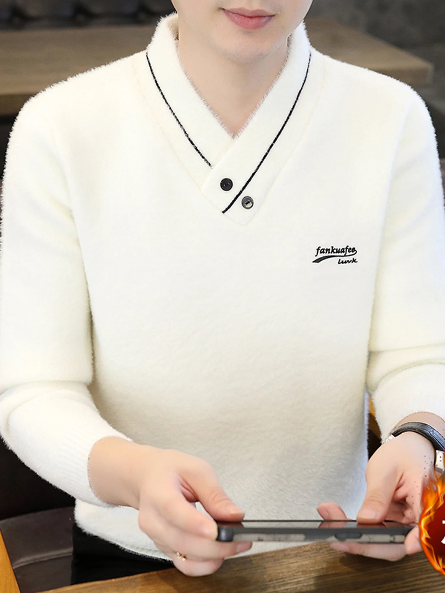 

Men's Thiened V-Ne Knitted Sweater Fake Two-Piece Sle Winter Faion Brand Youth Warm No Pilling Casual Knitwear