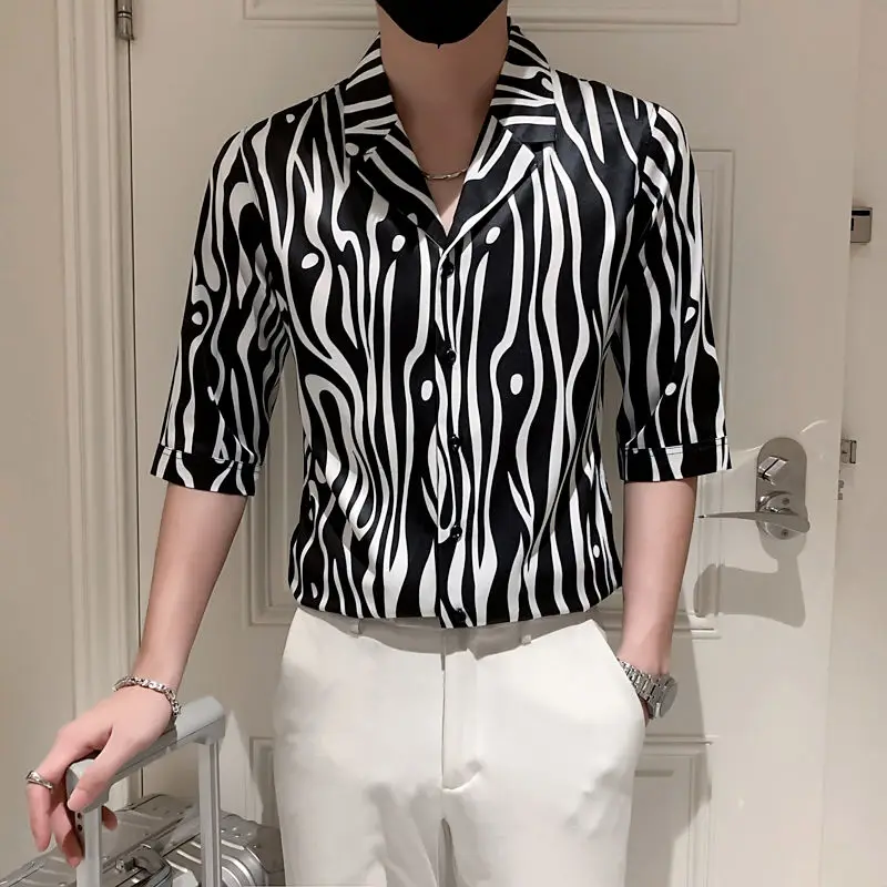 

2025 Summer New Turn-down Collar Shirts Trendy Wave Cut Printed Men's Clothing Half Sleeve Stylish Single-breasted Casual Shirts