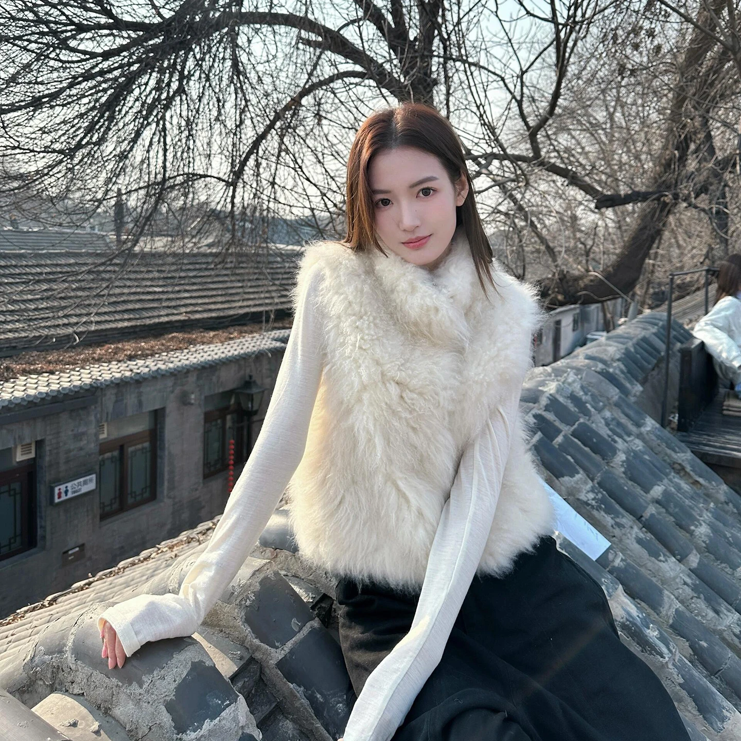 Women's Autumn Winter Luxury Faux Cashmere Fuzzy Fur Short Fluffy Vest Coat