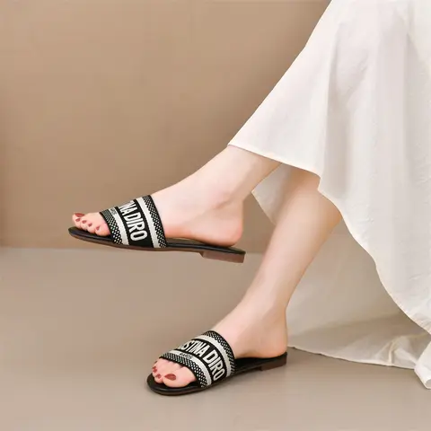 10 best sales क्रिश्चियन लुबोटिन महिलाएं - №9