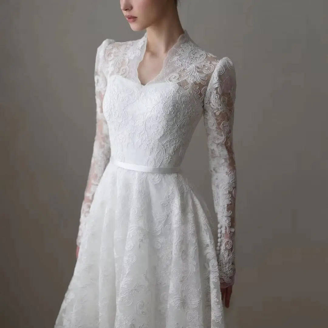 

Giyu 2025 Luxury A Line Wedding Dresses Long Sleeve Customized Bride Gown Lace Appliques Sweep Train V Neck Vestidos Novias Boda