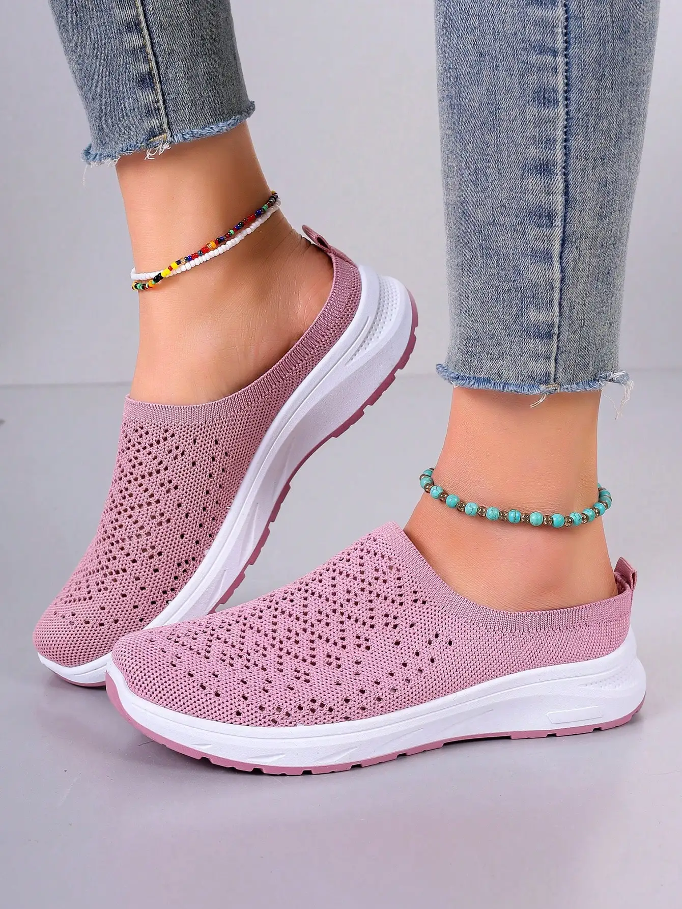 Spring new women\'s sports shoes, fashionable, breathable, lightweight, non-slip, wear-resistant, casual sports shoes, flat shoes