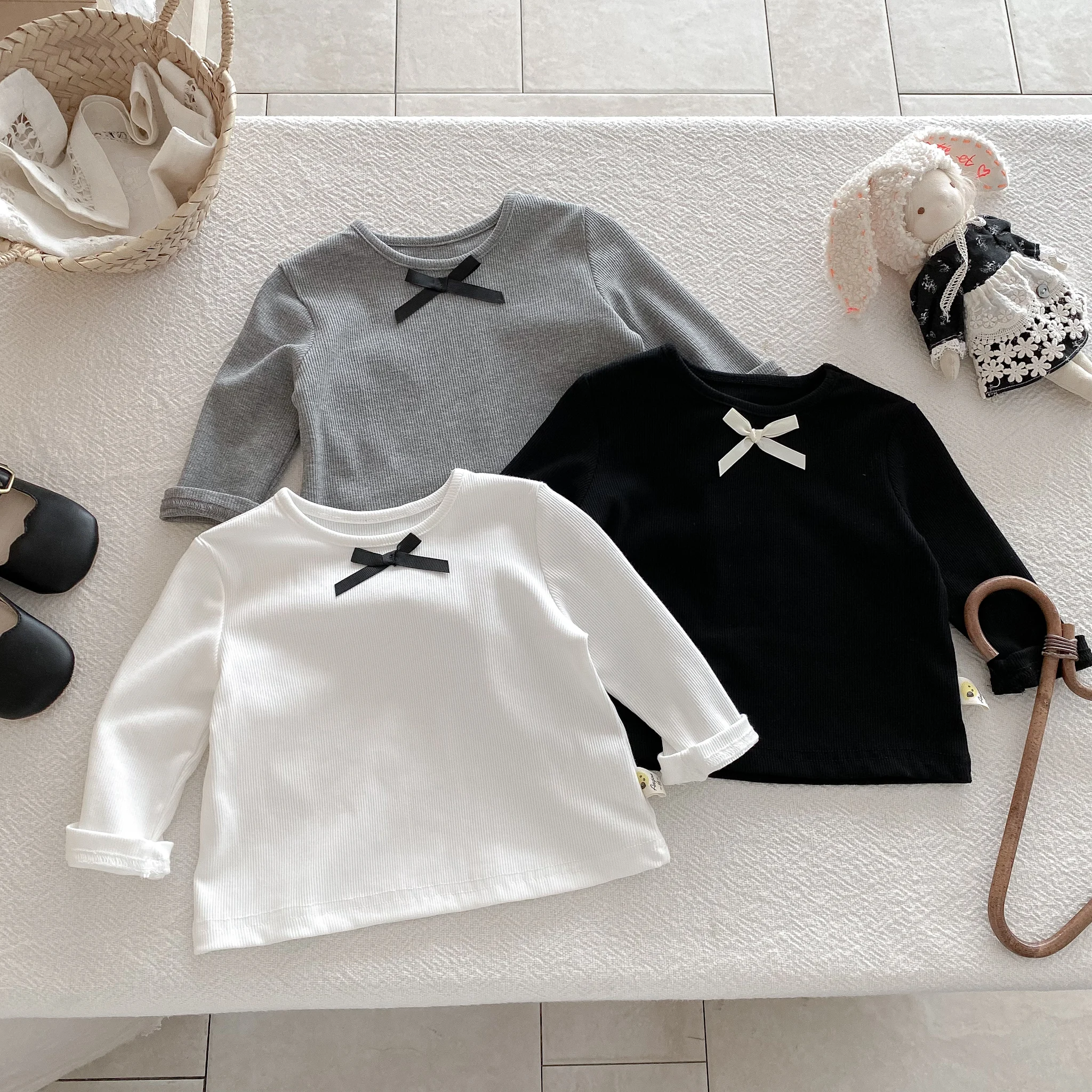 Fall Style Girls' Korean-Style Bow Tie Long-Sleeved T-Shirt for Little Girls, Baby Girls' Round-Neck Base Layer Shirt
