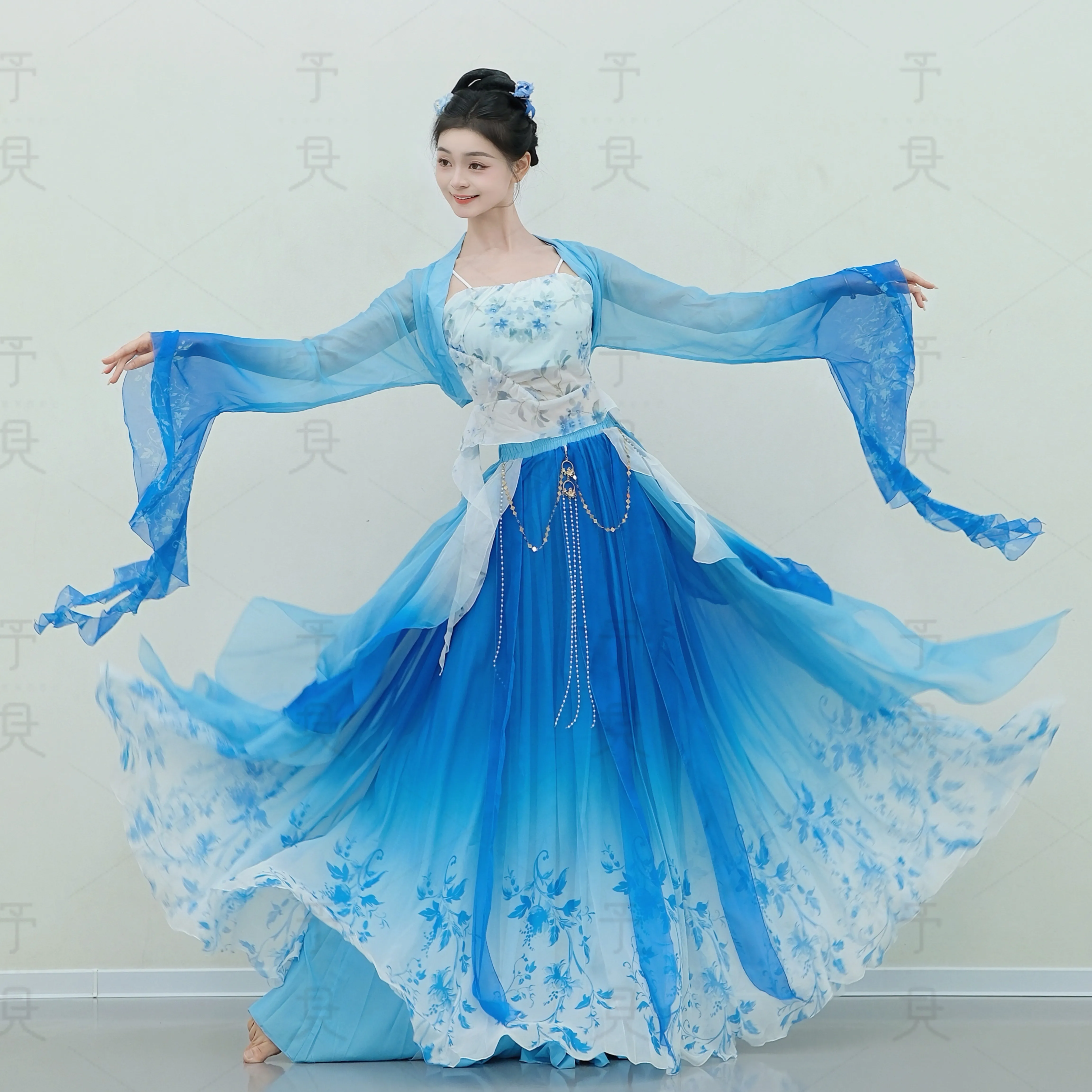 Blue Gradient Chinese Classical Dance Costume Floral Chiffon Big Swing Dress Oriental Stage Performance Outfit