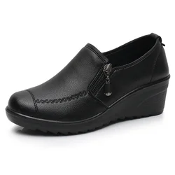 Scarpe da donna Moda Donna Tacchi alti Zeppe in vera pelle Scarpe da mamma Autunno Traspirante Casual Zapatos Para Mujeres2024