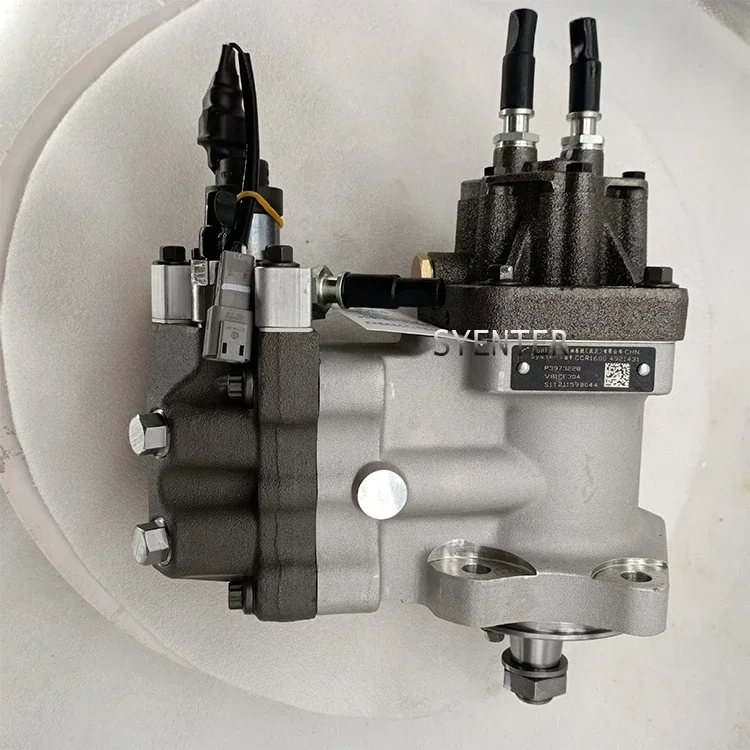 ISLE ISL8.9 QSL9 6D114 Diesel Engine Parts CCR1600 High Pressure Fuel Injection Pump 5594766 3973228 6745711170 4921431