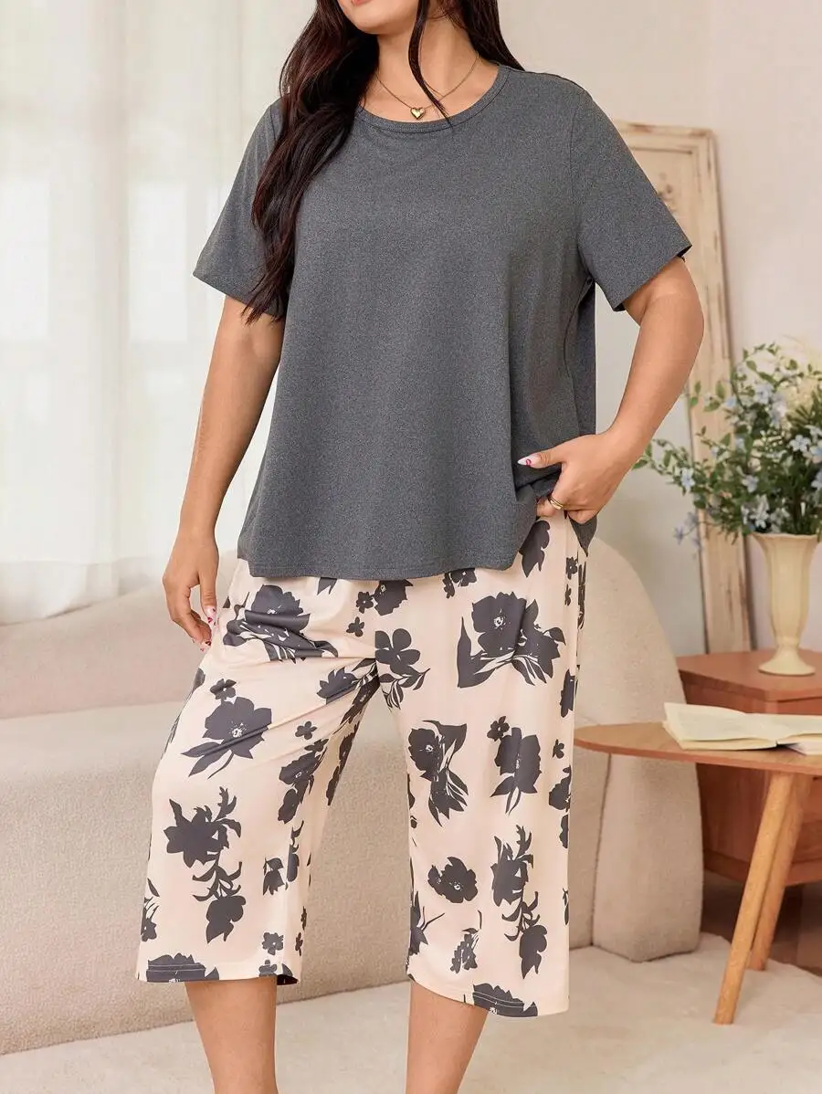 

Plus Size Women's Gray Short Sleeve Top & Beige Floral Capri Pajama Set