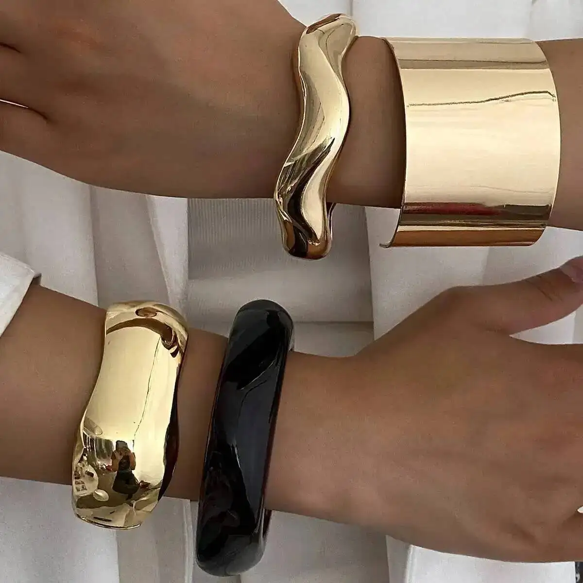 

4 Styles Gold Color Resin Hip Hop Boho Bangles for Women Wide Cuff Exaggerated Grunge Jewelry Pulseras Hand Accessory