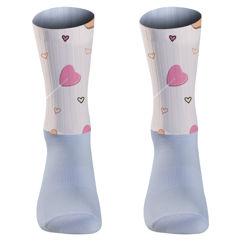 

2024 New Summer Bike Team Cycling Socks Men Women Seamless Silica Gel Non-slip Sports Socks Breathable Bicycle Socks