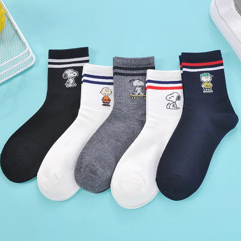 

5 pairs Snoopy socks Men's cartoon mid-calf socks Women's dynamic long cotton socks Breathable and comfortable socks