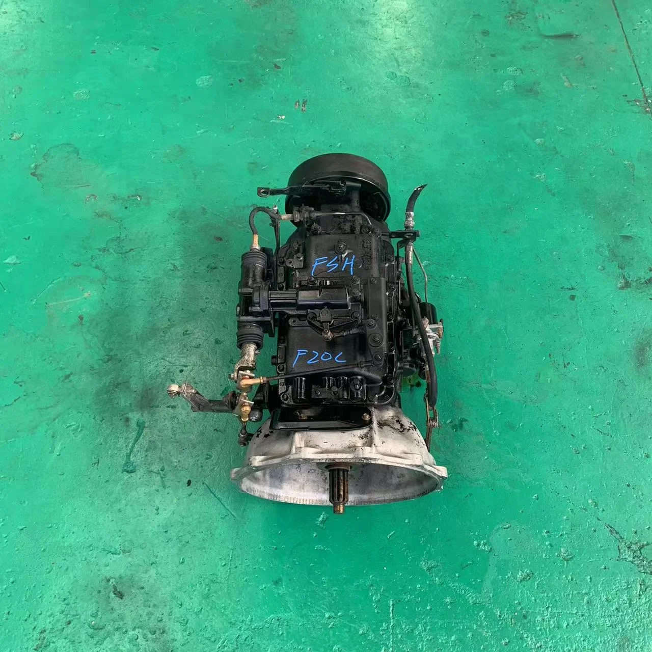 Produttore all'ingrosso vari modelli di trasmissione per auto F20C usata cambio per Hino