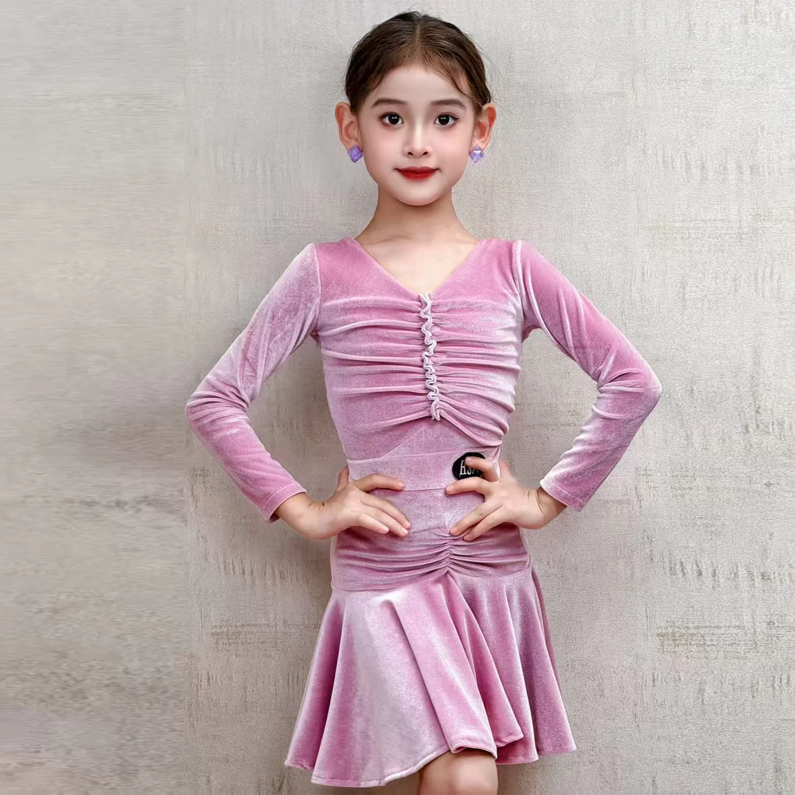 Odzież do tańca latynoamerykańskiego dla dzieci na jesień i zimę, nowe stroje konkursowe, odzież treningowa, stroje do występów.