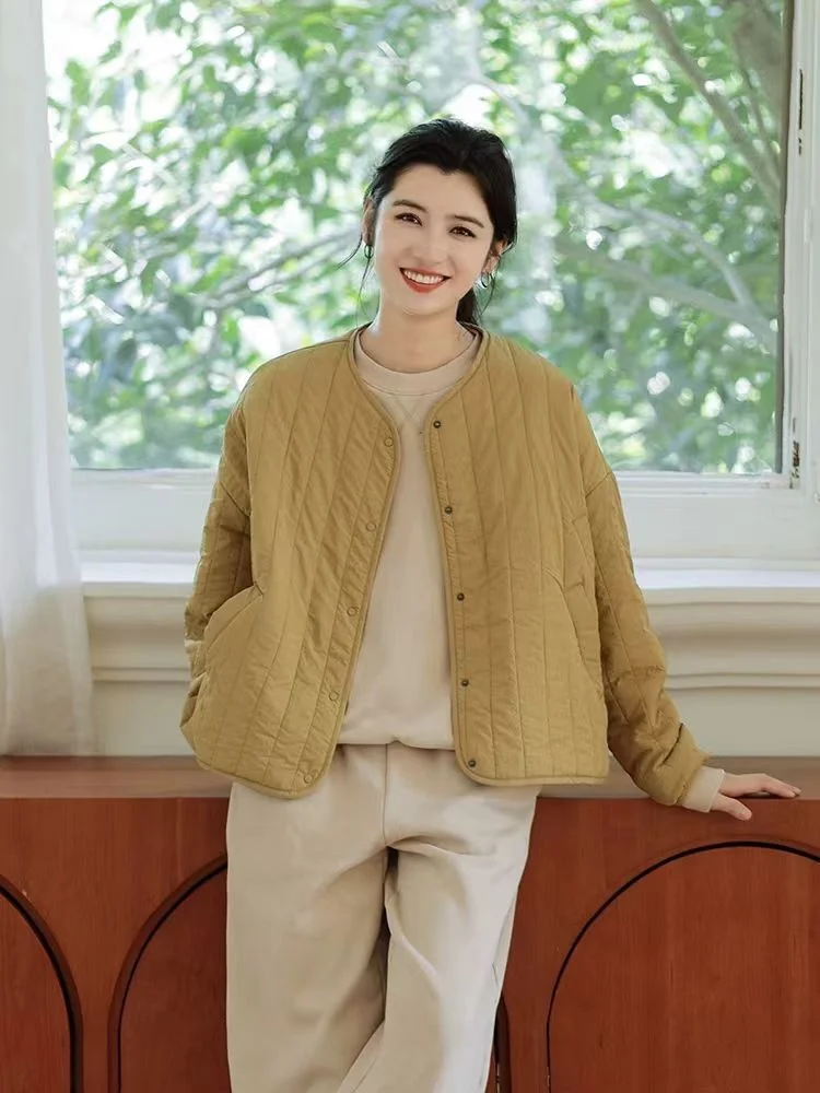 

Retro Quilted Cotton Jacket Lightweight Filled Casual round Neck Warm Inner Wear for Women Winter Fashion Korean Style