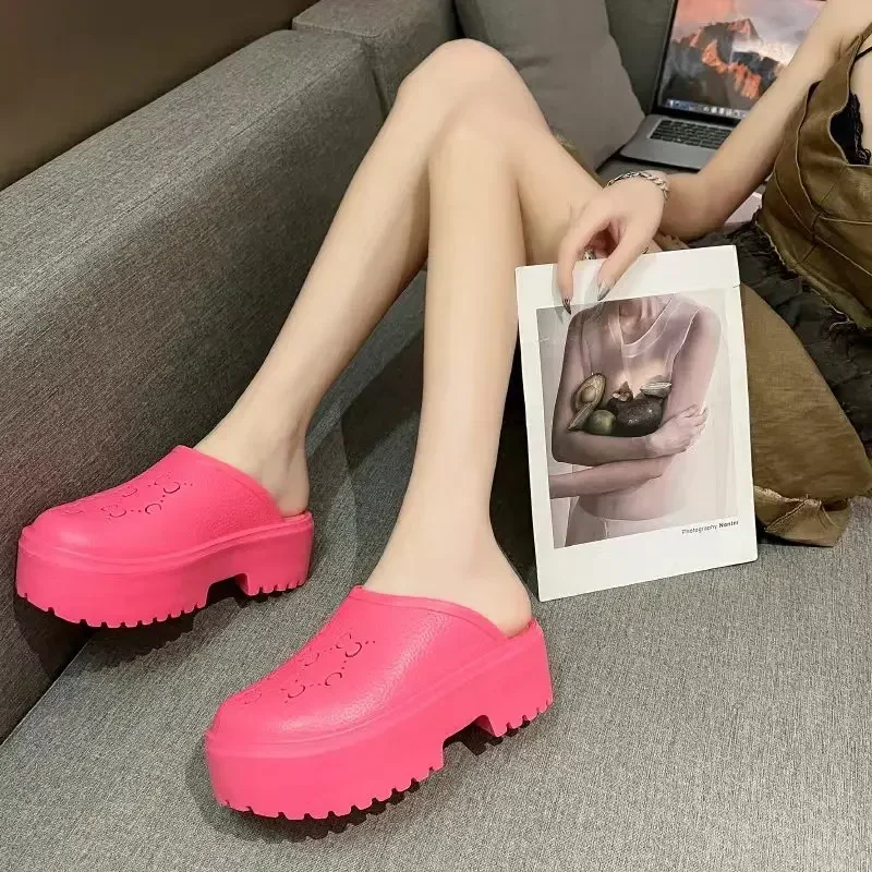 Lightweight Slides UnisexChlid Chunky Platform Slippers Thick Sole Beach Slippers Closed Toe Hollow Out Sandals Vacation Shoes