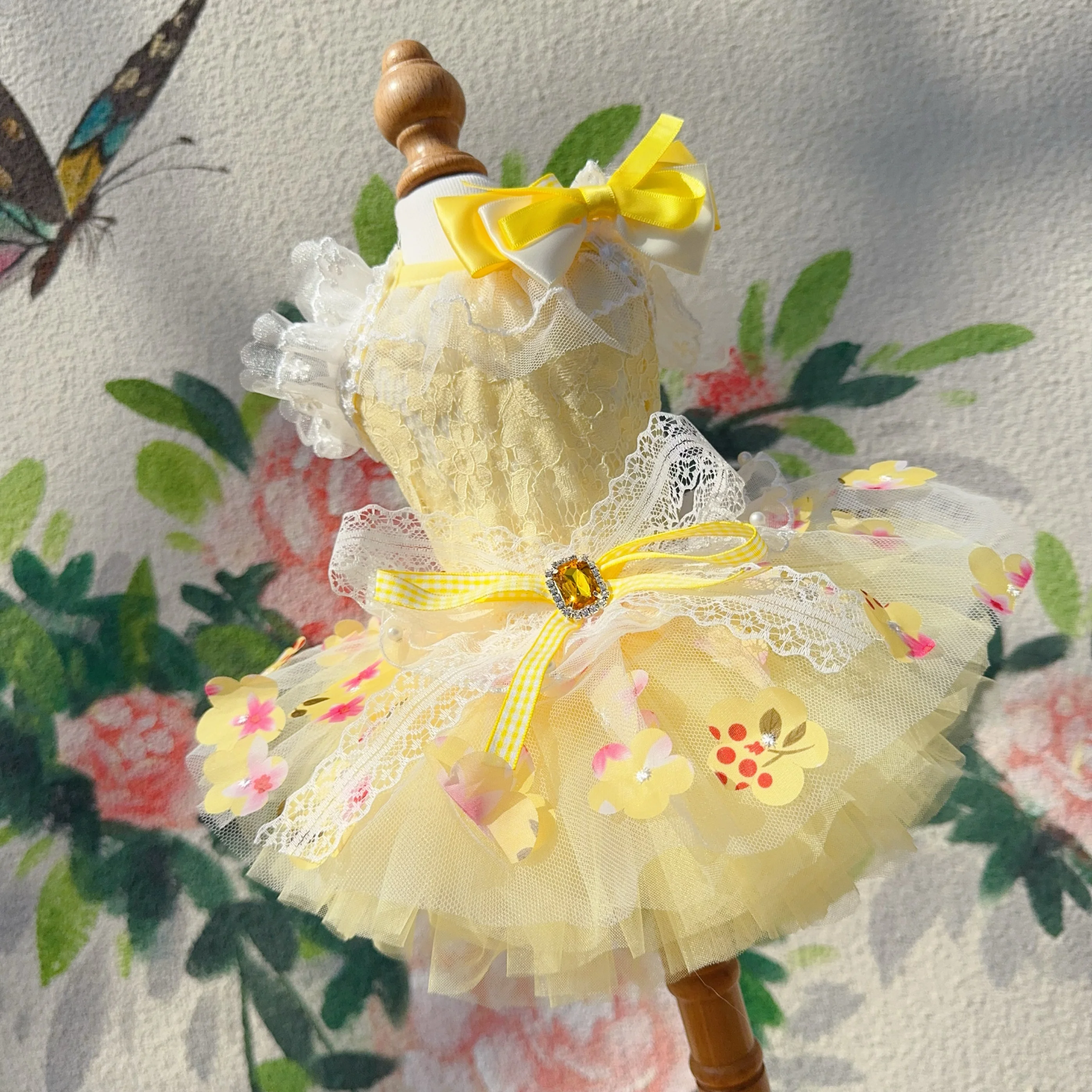 

Summer New Pet Dog Clothes Soft Hollow Lace Flower Pink Yellow Blue Princess Dresses For Small Medium Dog Chihuahua Dog Overalls