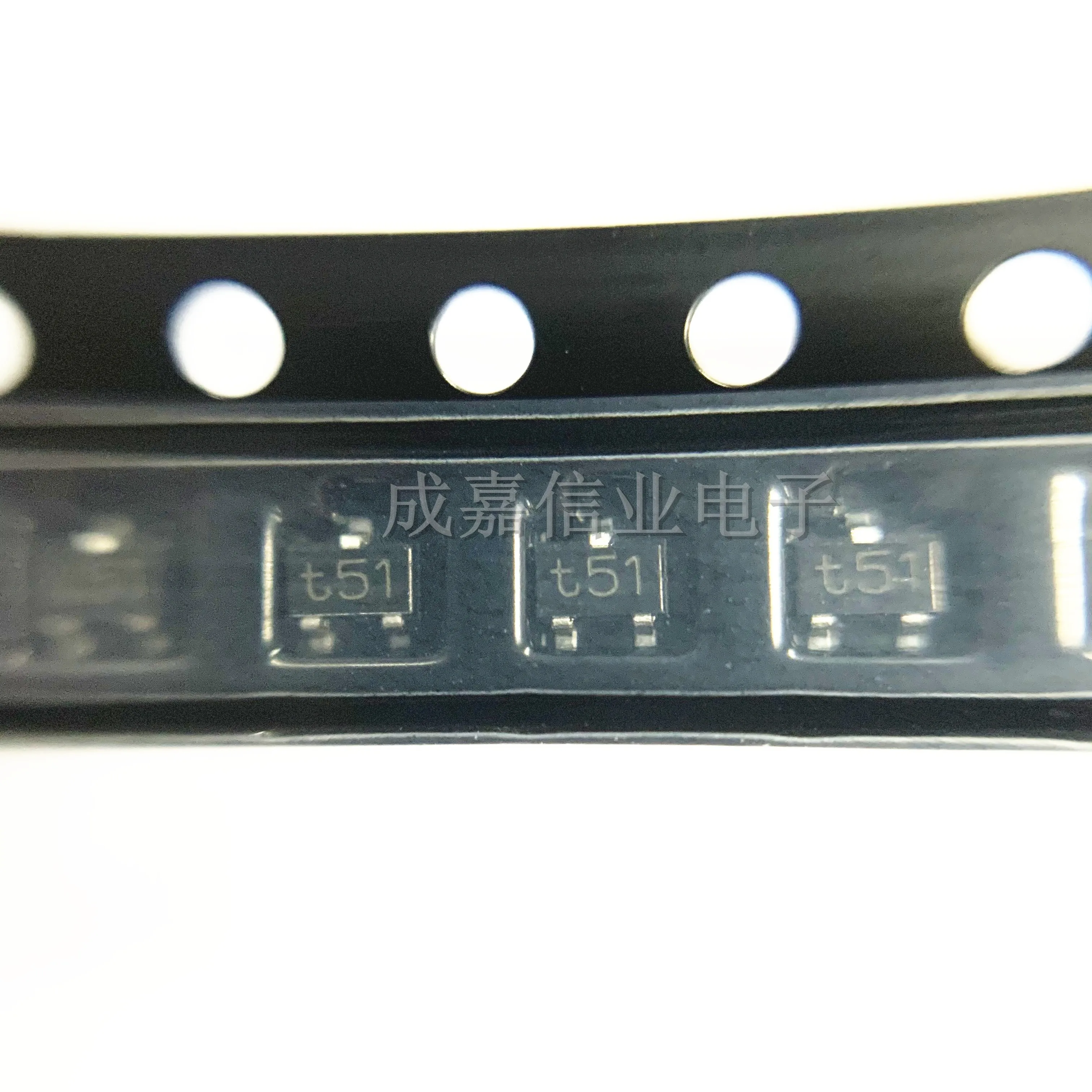 100pcs/Lot PDTC124XU SOT-323-3 MARKING;t51 Trans Digital BJT NPN 50V 100mA 200mW Automotive 3-Pin