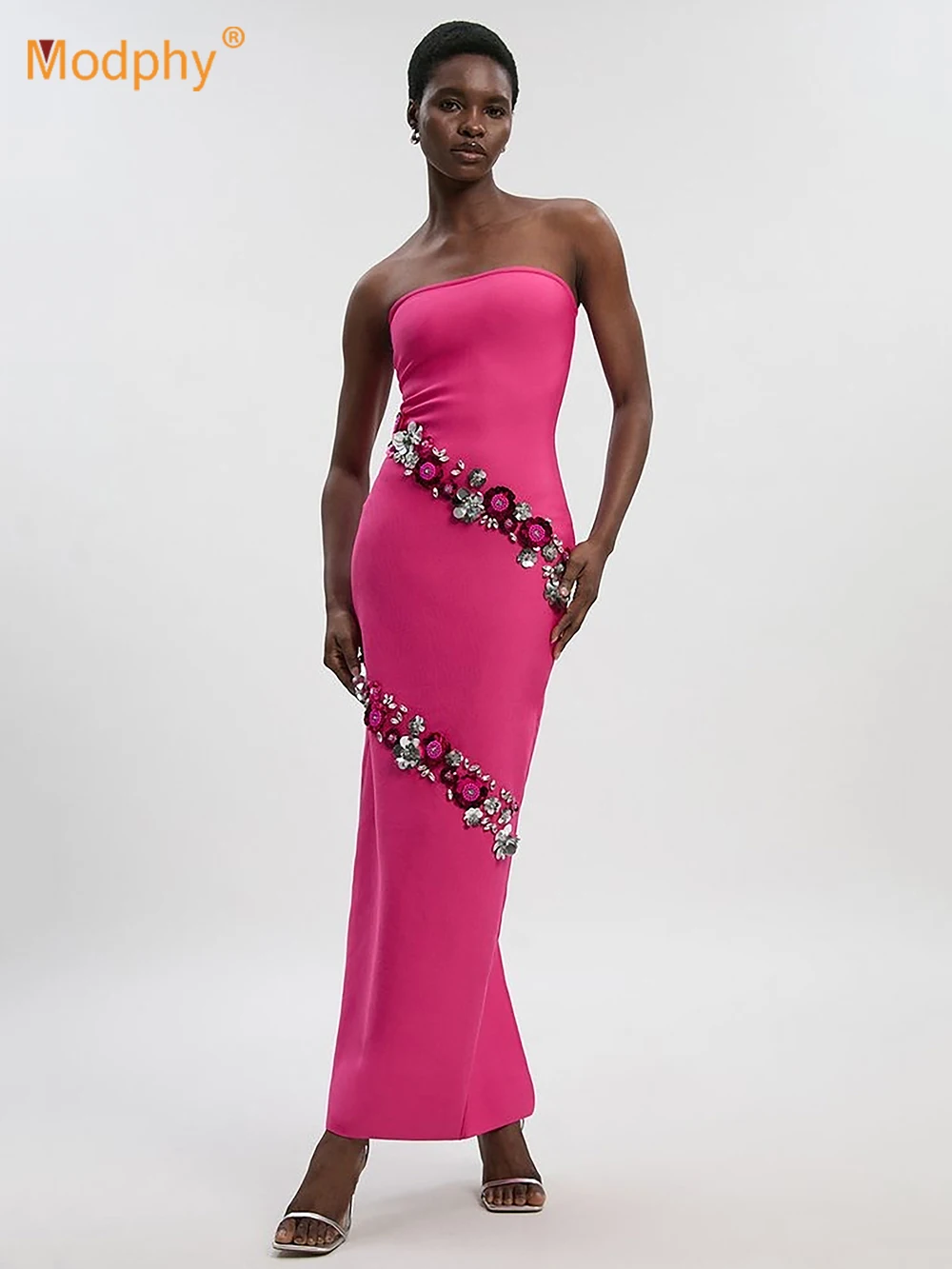 2025 Nuovo sexy senza spalline fatto a mano con perline fiore aderente lungo vestito dalla fasciatura donne eleganti abiti da sera di lusso per feste di compleanno