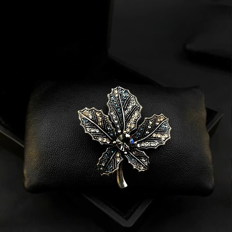 

High-end Vintage Leaf Brooch Men and Women Coat Suit Simple Elegant Corsage Scarf Hat Pin Accessory Rhinestone Jewelry Gifts 372