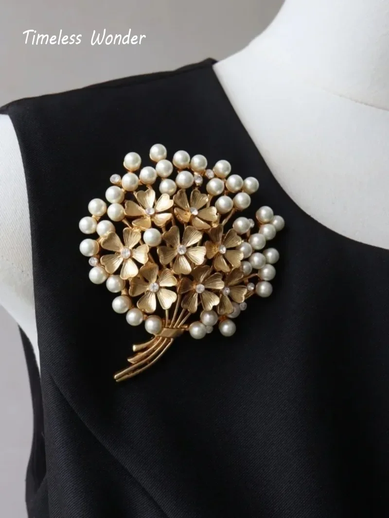 Timeless Wonder Fancy Retro Geo Pearl Floral Brooch Pins for Women Designer Jewelry for Gown Runway Rare Luxury Gift Cute 5385