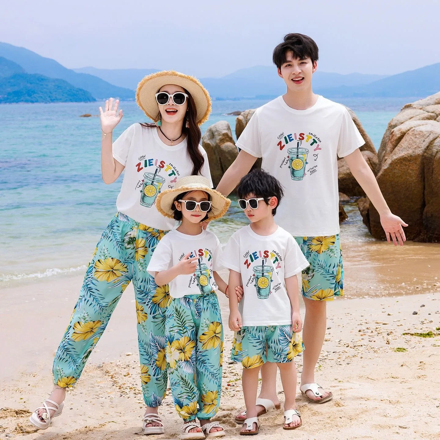 Resort Family Matching Outfit Beach Mother Daughter T Shirt Pants Father Son Tees Shorts Vacation Parent Child Two Piece Sets