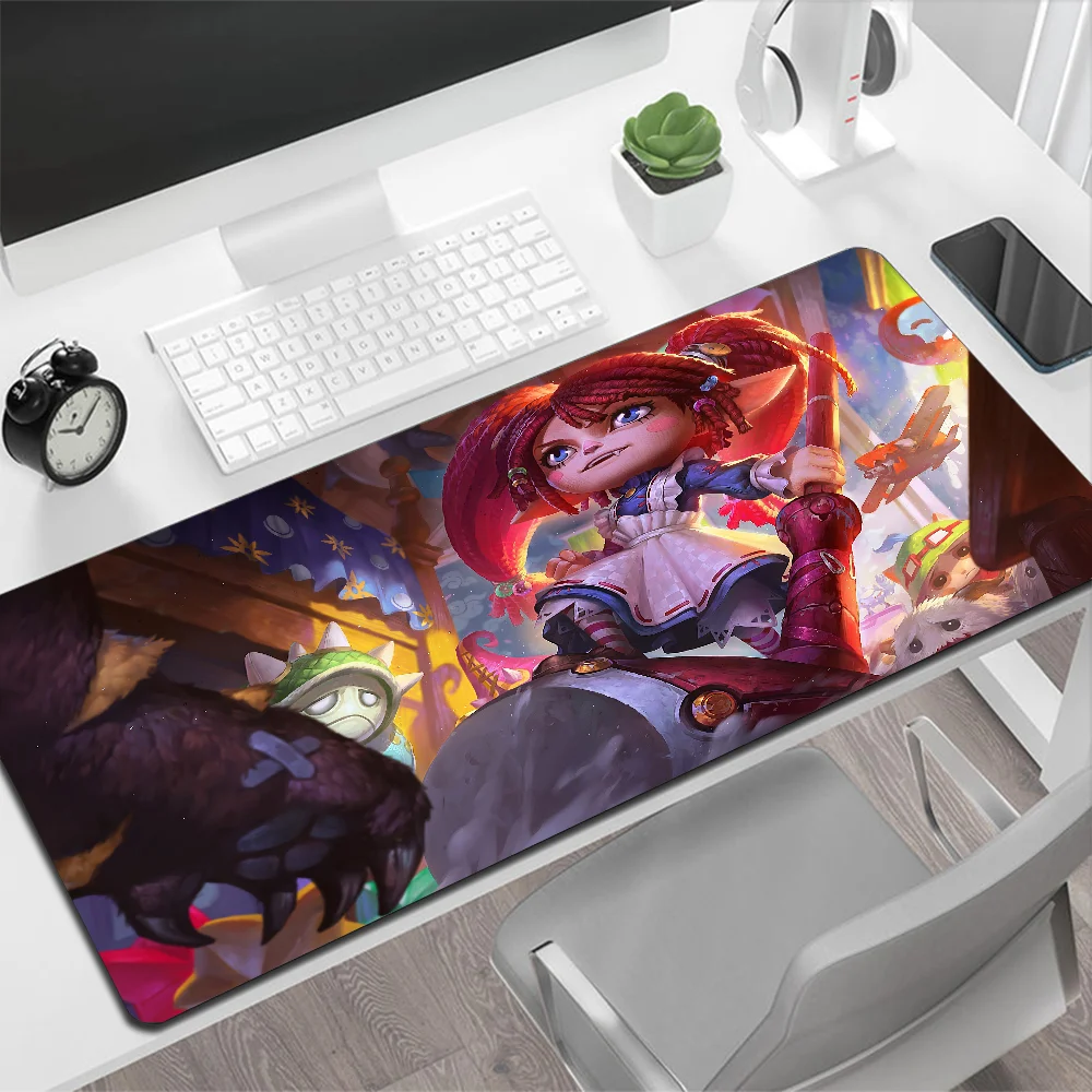 League of Legends Poppy Large Mouse Pad Gaming Mouse Pad PC Gamer Computer Mouse Mat Big Mousepad XXL Carpet Keyboard Desk Mat