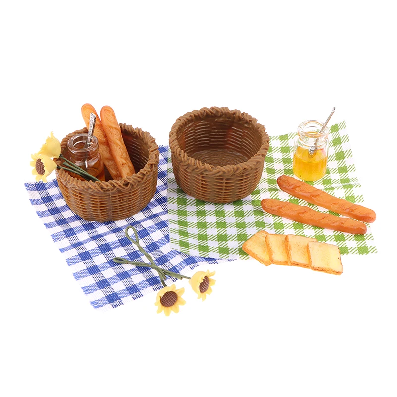 

1Set 1:12 Dollhouse Miniature Honey Bread Basket Fabric Picnic Basket Kitchen Model Decor Toy Doll House Accessories