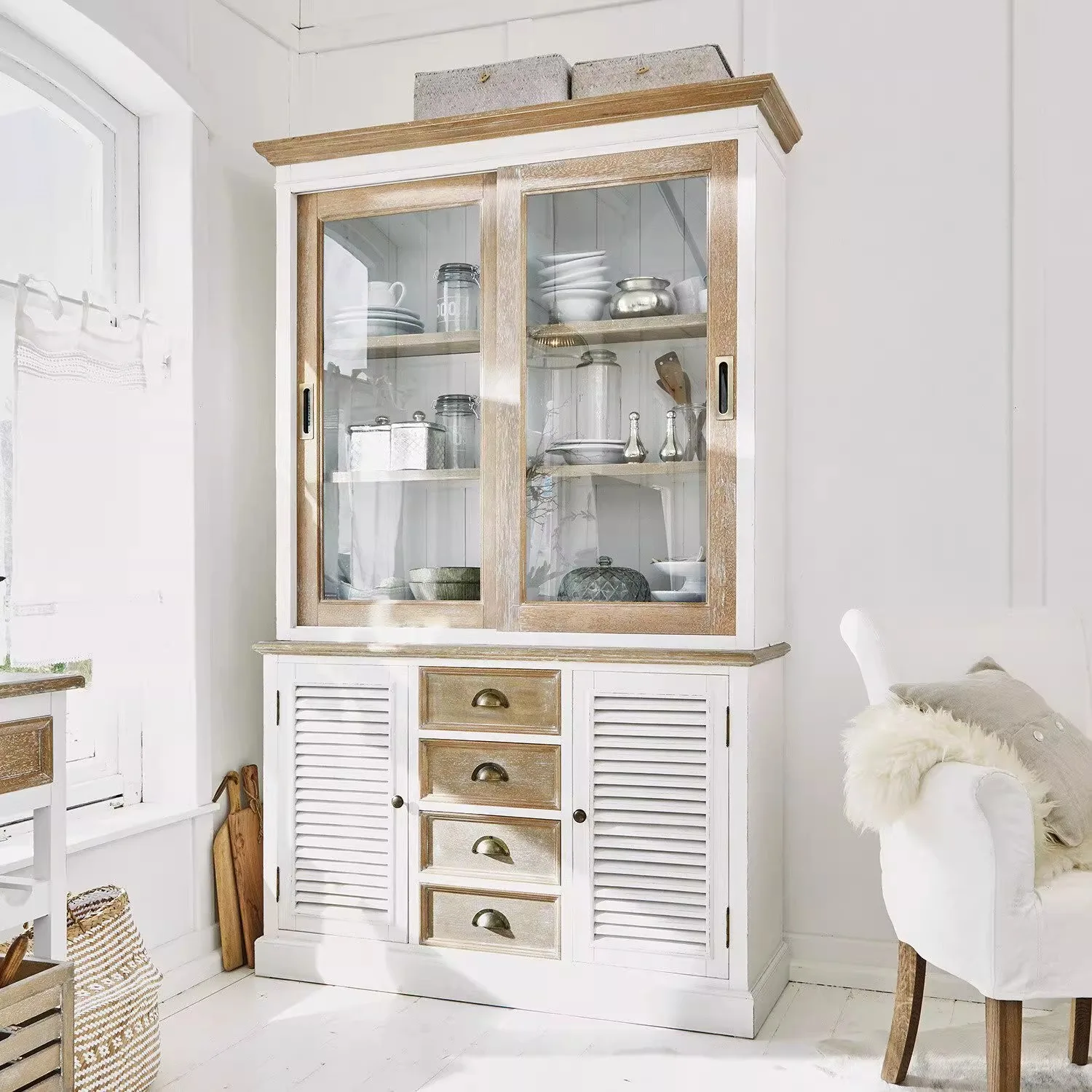 American-Style Solid Wood Wine Cabinet for Home Kitchen Decorative Storage Furniture for Restaurant Use
