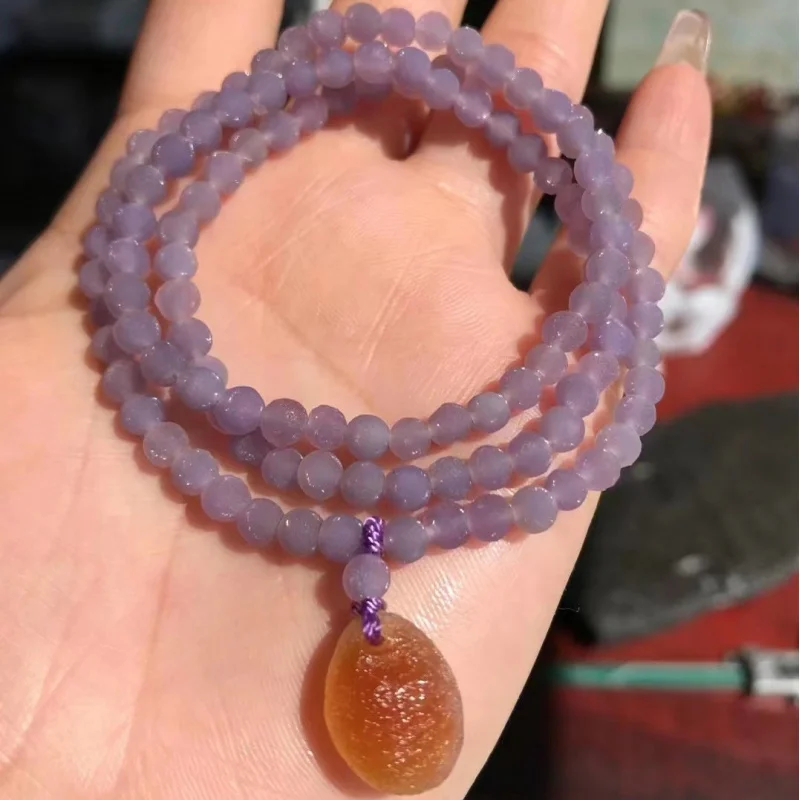 Indonesia Purple Grape Three-Circle Hand Wrapping