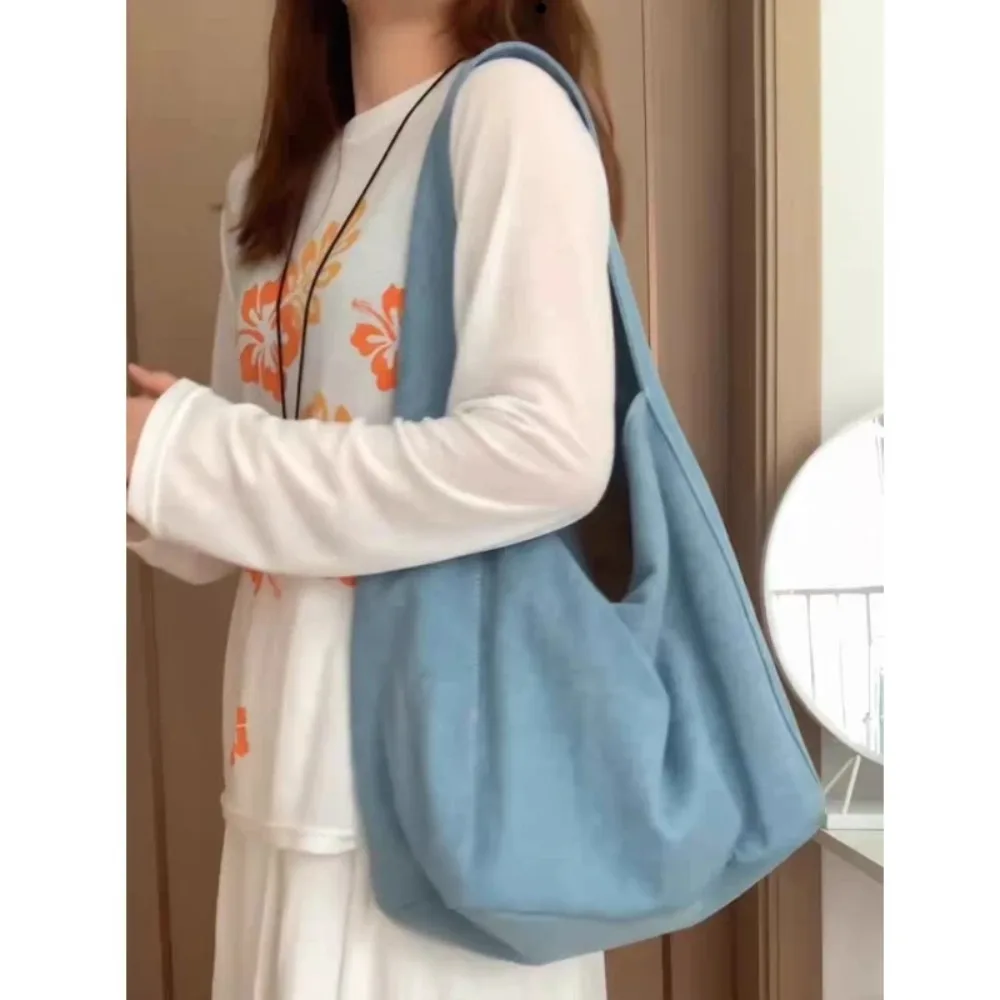 Large Capacity INS Lazy Style Canvas Bag Niche Design Sense Shoulder Bag Portable Crossbody Commuting Student Armpit Tote Bag