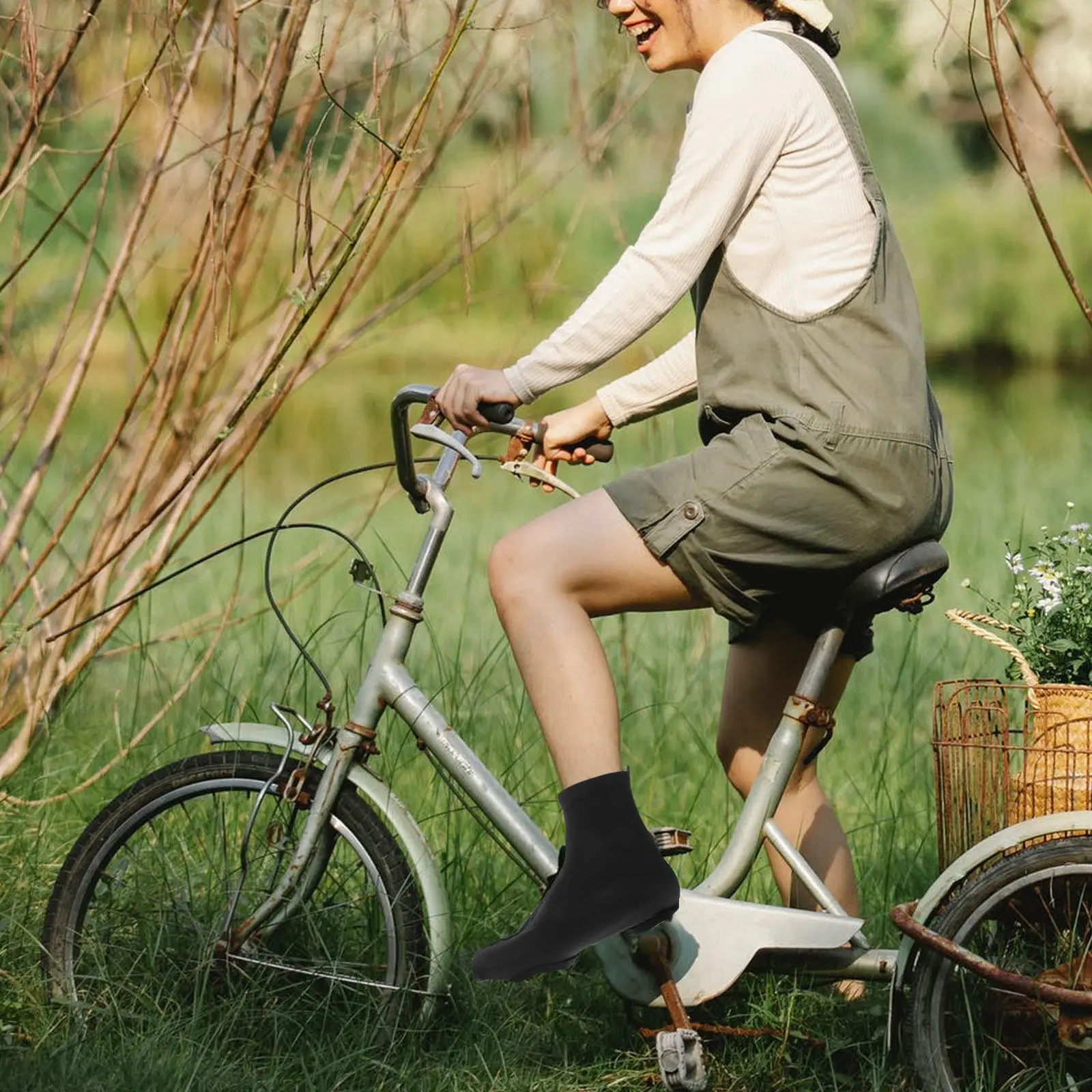 

Bicycle Shoe Covers Women Bike Overshoes Warm Tricolor Stretch Snug Fit Cycling Windproof Winter Shoes Cover Outdoor