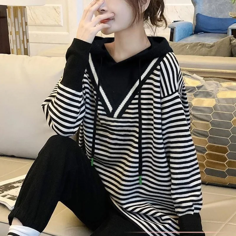 Korean Fashion Vintage Autumn Essentials Hoodies Woman Hooded Sweatshirt Aesthetic Designer Stripe Streetwear Hoodie for Women