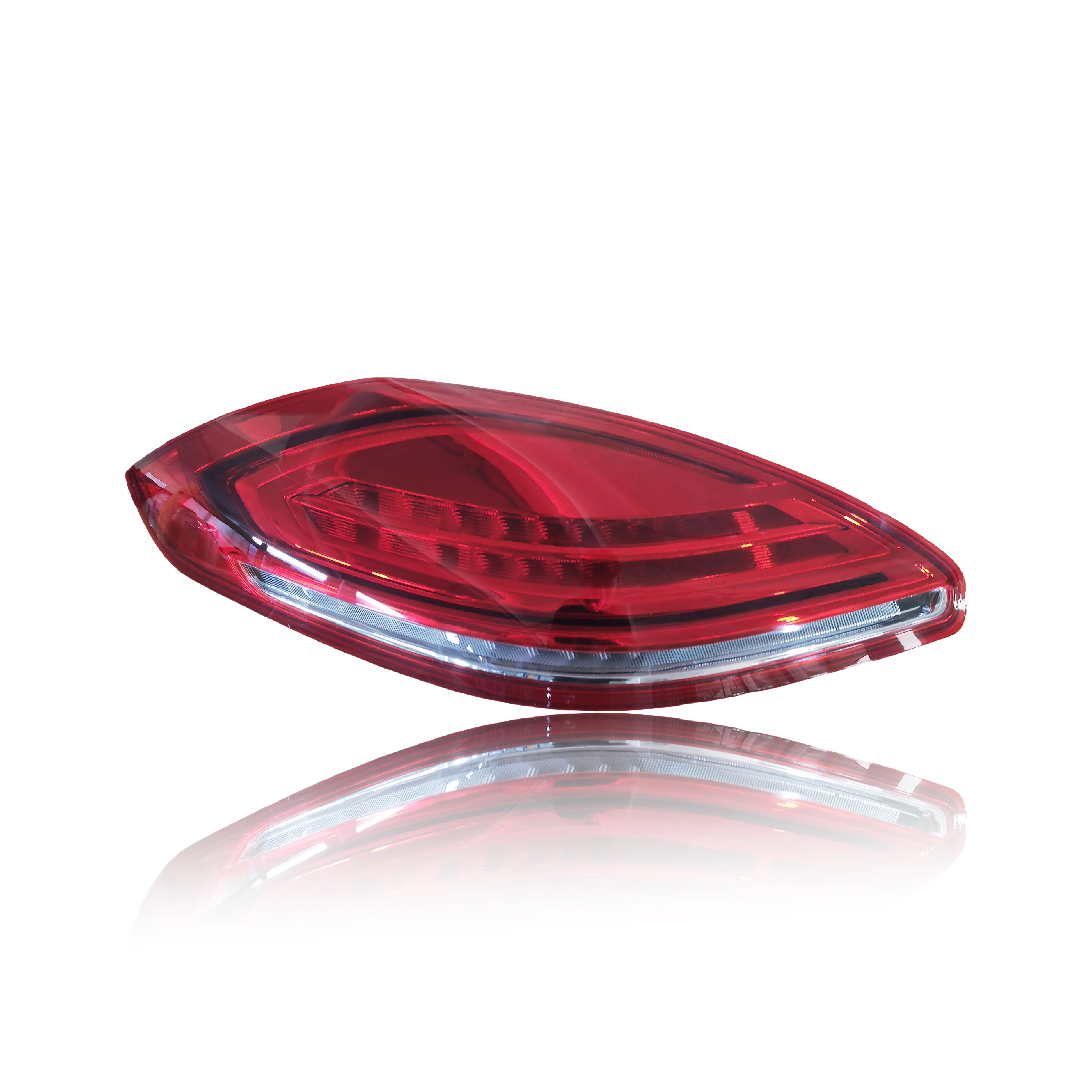 Car LED Tail Light Rear Lamp Car Accessories for 2014-2016 Porsche Panamera 97063143104 97063143204 Rear Light Assemblies