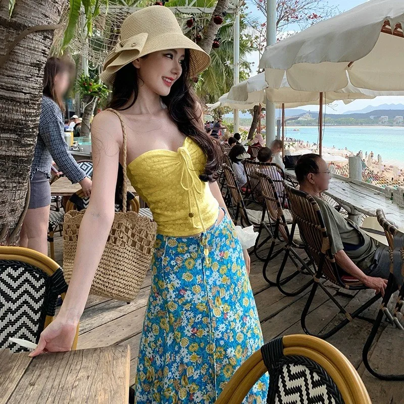 

Dopne Pure Desire Yellow Tube Top with Strap Women's Summer Beach Vaion Sle Photoaphy Matching Aosphere Feeling Top