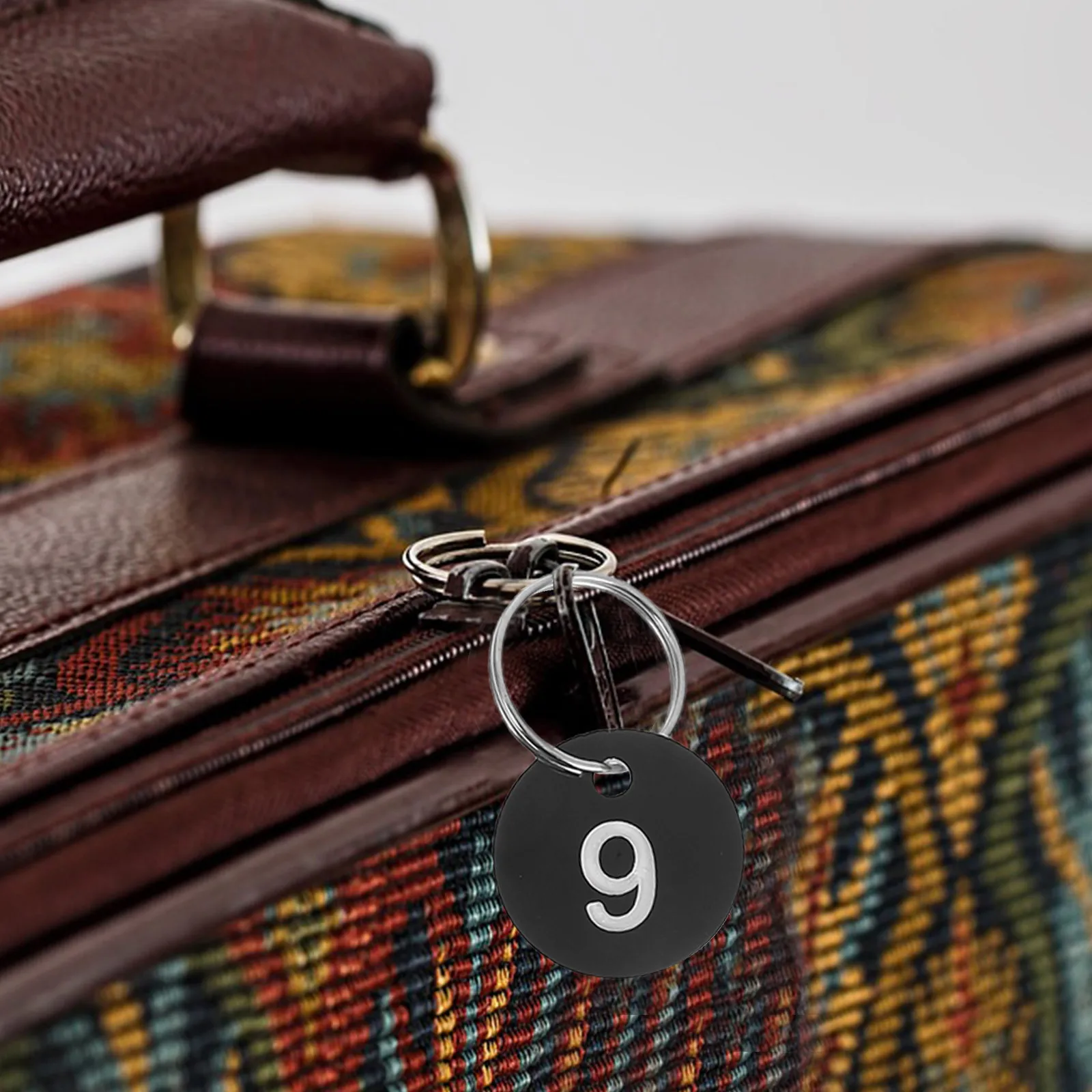 

50Pcs Plastic Numbered Key Tags Keyring Identification Labels for Luggage Suitcases Travel Bags Cruise Baggage Organization