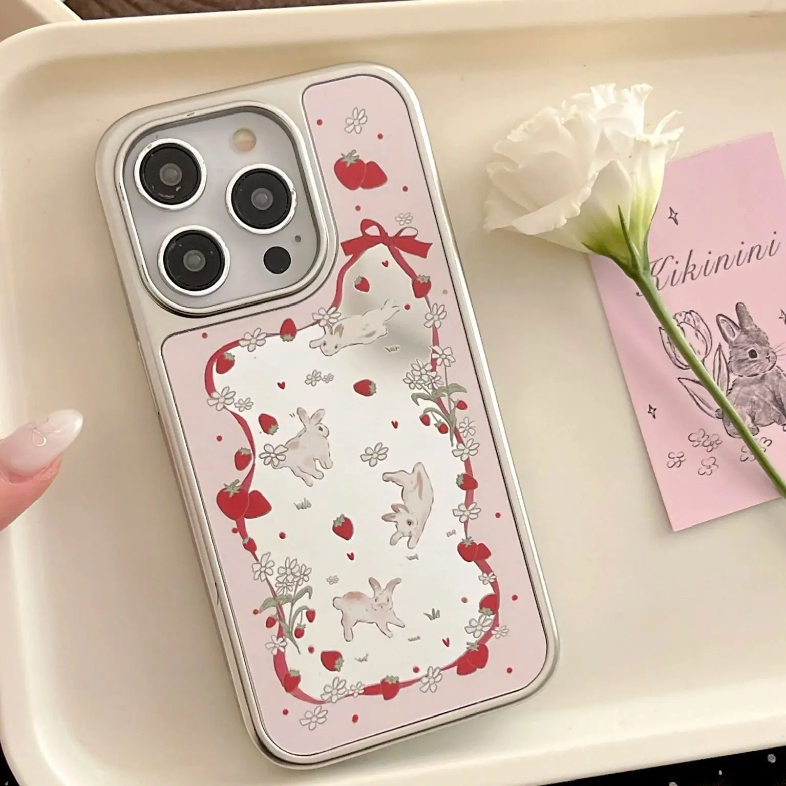 ピンクウサギイチゴウェーブポイントフラワーちょう結びシルクリボン鏡面スライバーエッジケース iPhone 13 14 15 16 プロマックス