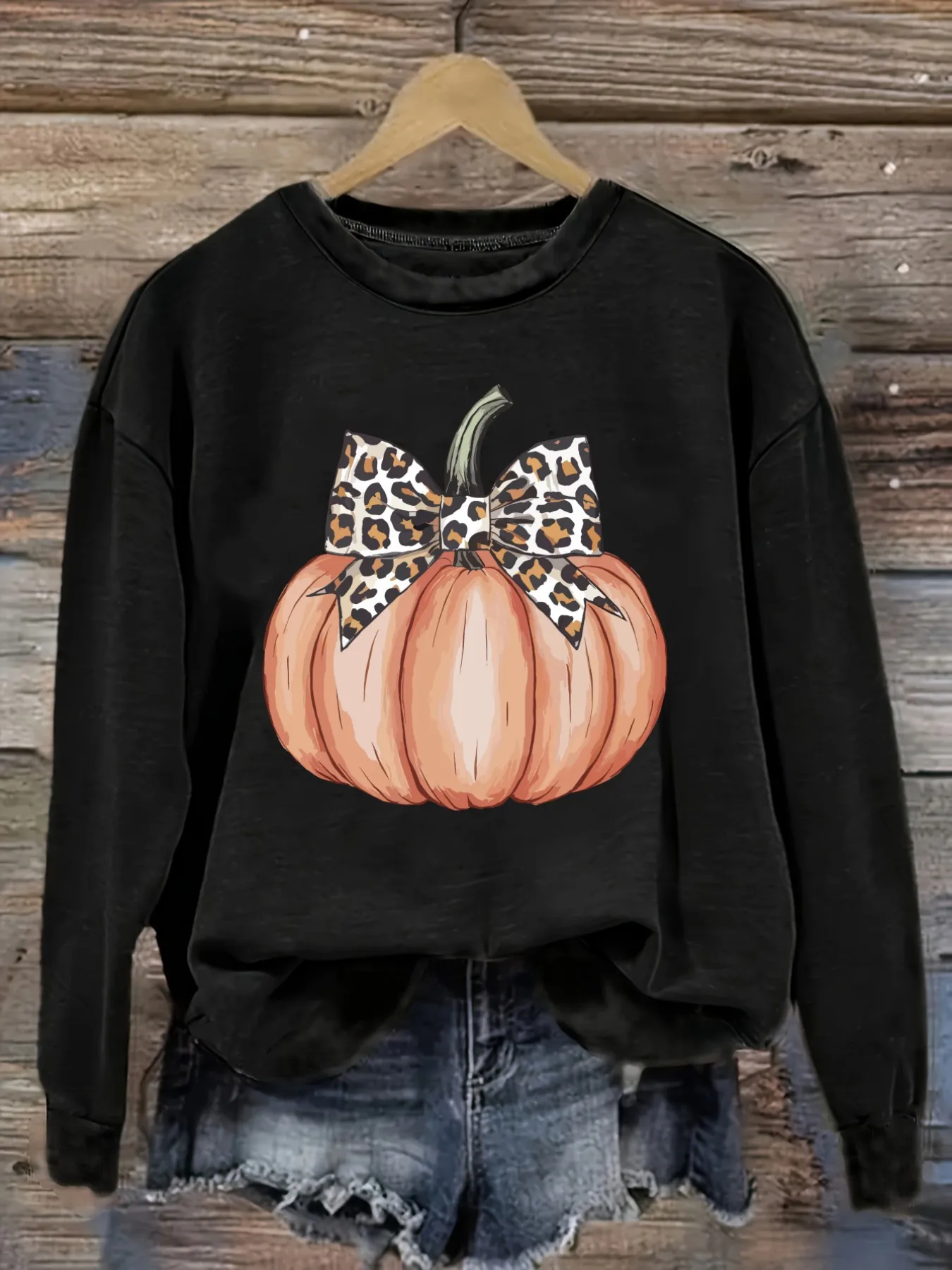 Women's Casual Long Sleeve Crew Neck T-Shirt Pumpkin With Leopard Print Bow Design, Round Neck Women's Clothing, Machine Washable, Slightly Elastic, Loose Fit, Spring Autumn Winter Women's T-Shirt, Halloween Costume Outfit
