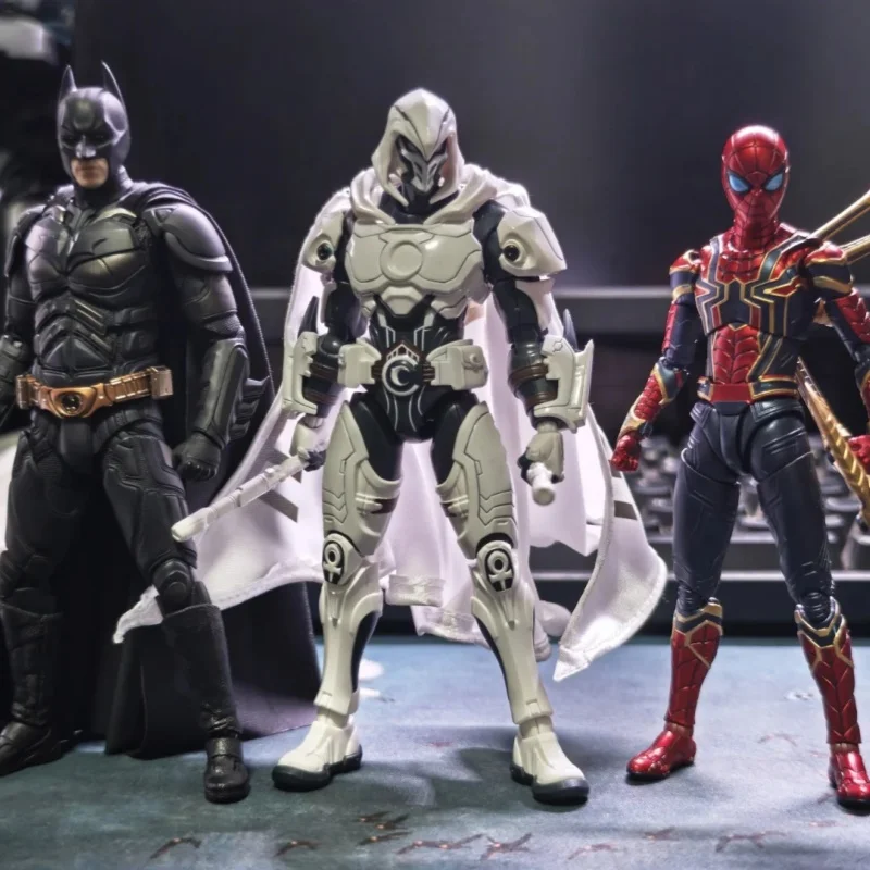 EN STOCK Figura de Acción Original Blokees Moon Knight, Juguetes Marvel Rivals, Kit de Modelo de Ensamblaje Rocket Raccoon, Regalos de Clase Campeón