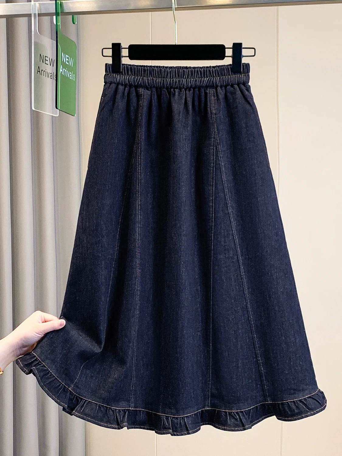 

Весенне-летняя джинсовая юбка больших размеров с эластичным поясом и оборками по низу, женская, для полных женщин, скрывающая живот, модная, А-силуэт