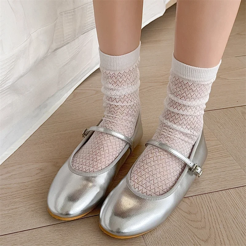 Damensocken, dünn, neue Mode, farbig, ausgehöhlt, lässige Crew-Socken für Damen, atmungsaktiv, weich, japanischer Stil, Netzsocken, Trend