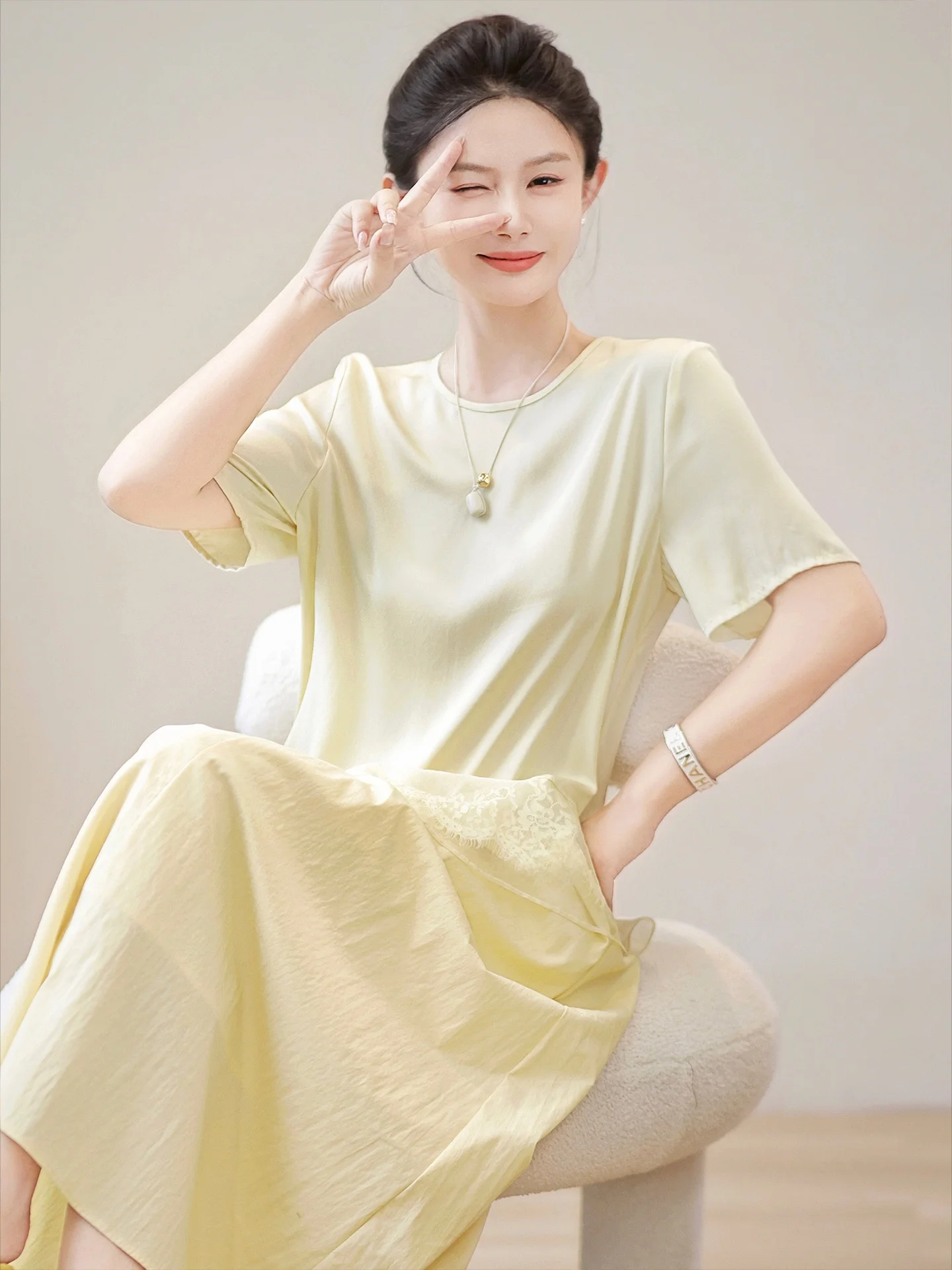 

Zhaodaxi Yellow Peach Sweetheart Silk T-irt round Ne Lace Splicing Double Gauze Women's Commute Sle Summer New Arrival