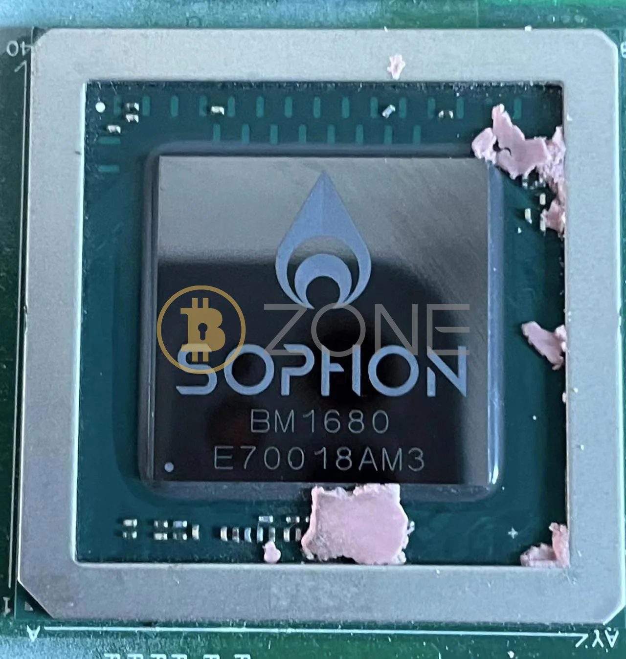 BITMAIN SOPHON BM1680 ASIC Chip Suitable For Replace The Faulty Chip of Antminer B3 Hash Board