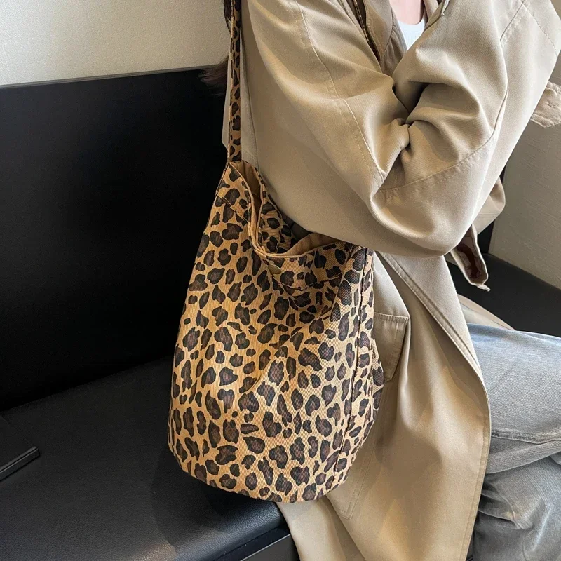 Fashion Leopard Print Handbag 2024 Autumn and Winter New Lazy Retro Single Shoulder Women\'s Bag Casual Multifunctional Handbag