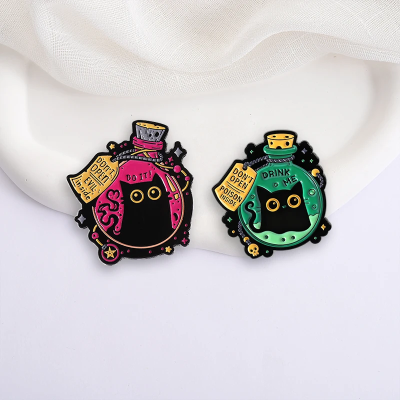 2-5pcs/set Halloween Horror Movie Clown & Ghost Enamel Pin Voodoo Doll Skeleton Witch Cat Pumpkin Duck Brooch Party Jewelry Gift