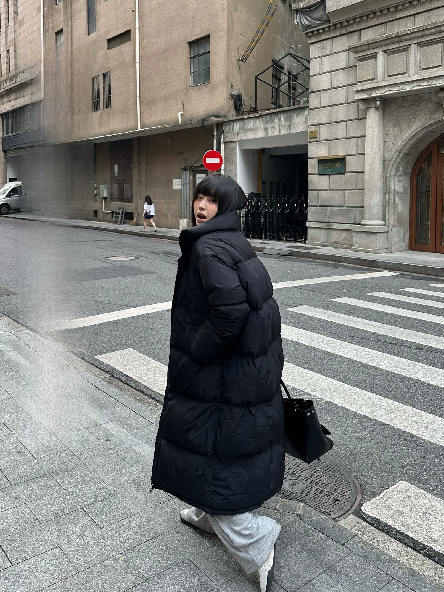 

Женское утепленное длинное пуховое пальто Falin X с воротником-стойкой, свободного кроя, зимнее, теплое, черное, выше колена