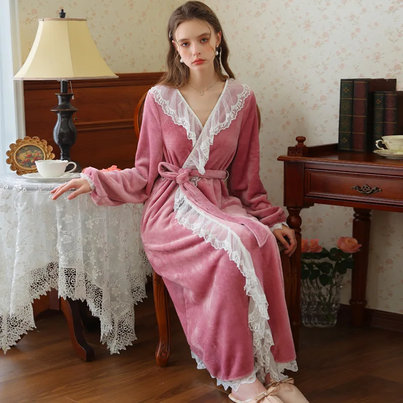 Autumn And Winter Sexy Lace Nightgown, Velvet Pajamas, Women's Palace Style French Retro Long Sleeved Thick Warm  Home Clothes